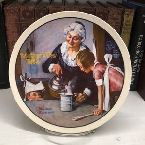 0485 Vintage Norman Rockwell Mother's Day 1982 Collectible Plate